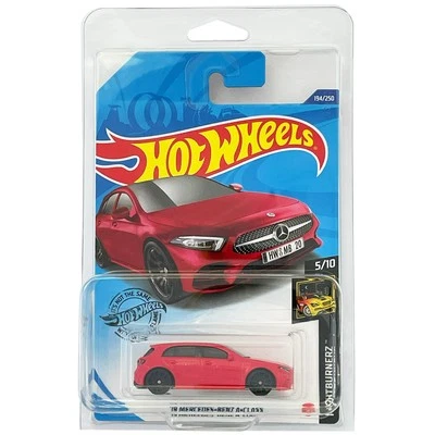 Coche fundido a presión Hot Wheels '19 MERCEDES-BENZ CLASE A (rojo) 1:64 en estuche KLAS Foto 1 de 4