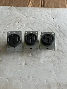 (3) PASS & SEYMOUR # 3894/ 50 AMP RANGE RECEPTACLES FLUSH MOUNT 125/250 V 3P 4W. - Picture 1 of 3