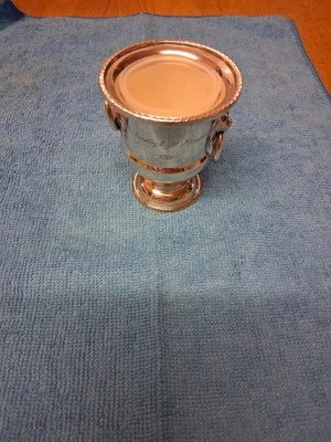 Jarrón/urna/soporte para palillos de dientes Viners of Sheffield antiguo plateado, etc. Foto 1 de 4