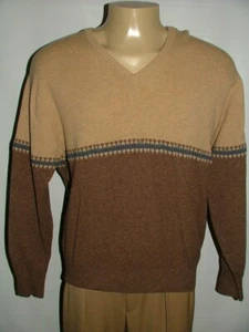 MENS PRINGLE OF SCOTLAND V-NECK CREWNECK SWEATER SIZE L 100% LAMBSWOOL #125 - Picture 1 of 5
