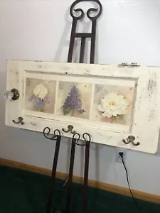Wanddekor Shabby Chic Landhaus Ferienhaus weiß gewaschen mit Haken Blumenmuster - Bild 1 von 5