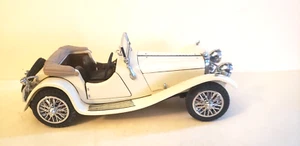 Franklin Mint 1938 Jaguar SS-100 1:24 Diecast Car w/paperwork - Picture 1 of 8