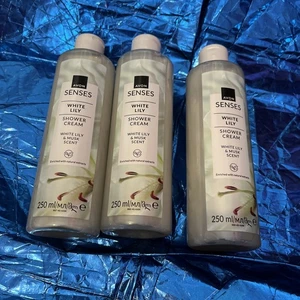 3 X Avon SENSES WHITE LILY  SHOWER CREAM 250 MLS EACH(LILY & MUSK ) - Picture 1 of 2