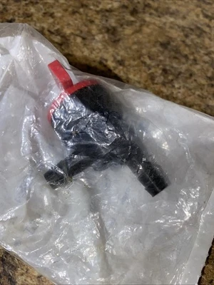 Válvula de cierre de combustible Polaris 1253424 2003-2018 RMK Switchback IQ 500 Foto 1 de 3