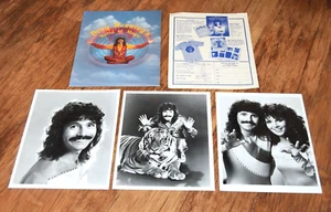 Doug Henning 10x8 photos World of Magic program Fan Club form magic memorabilia - Picture 1 of 12
