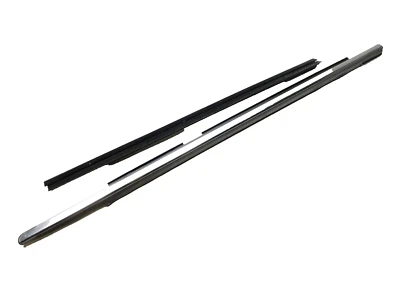 11-14 Chrysler 200 Sedan Window Belt Seal Front Passenger Side Right 2Pcs OEM - Image 1 of 4