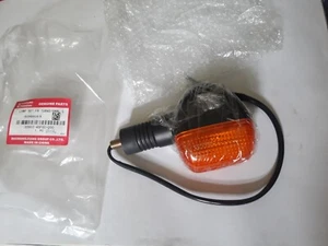 Original Suzuki Indicador Delantero Izquierdo 35602-45F00 EN125 03-09 - Imagen 1 de 2