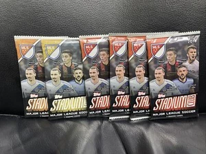 2018 Topps Stadium Club Soccer Retail Booster Pack - Lot Of 6 - Picture 1 of 3