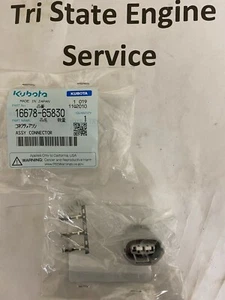 GENUINE KUBOTA ENGINE 3 PIN ALTERNATOR PLUG COUPLER CONNECTOR PART # 16678-65830 - Picture 1 of 3