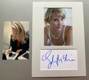 SARAH McKENZIE In-person signed Briefkarte/Passepartout 20x30 Autogramm - Picture 1 of 1