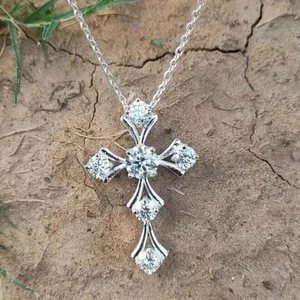 Lab Created Diamond Round Cut 2Ct Women's Beauty Pendant 14K White Gold Plated - Picture 1 of 4