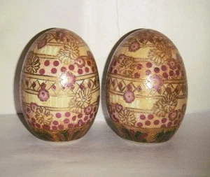 PAIR SATSUMA EGGS MORIAGE HAND PAINTED CHINA FLORAL PATTERNS GREY CLAY A15 641 - Picture 1 of 14