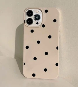 Jolie coque téléphone crème x noire à pois pour iPhone 13 - Photo 1 sur 1