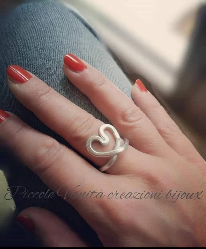 Anello Donna Cuore Colore Argento In Alluminio regolabile  - Immagine 1 di 1