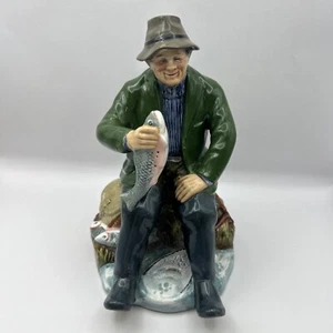 Royal Doulton A Good Catch HN2258 Figurine RD Fisherman - Picture 1 of 11
