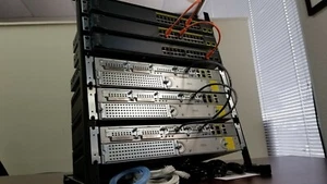 Latest IOS 15.7 Cisco CCNA v3.0 and CCNP v2.0 LAB KIT CISCO2911 - Picture 1 of 3