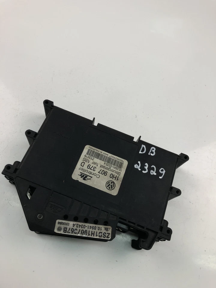 Centralina VW GOLF III 1H1 1H0907379D 1995 27511272 - Immagine 1 di 4