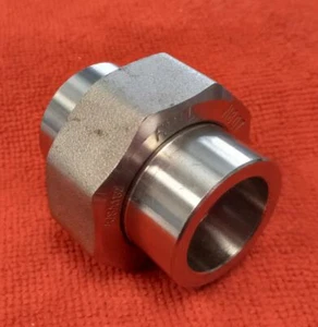 Merit Messing 3/4" Innen Edelstahl Rohrverschraubung Muffe NSA182 - Bild 1 von 3