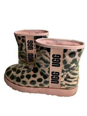 Minibota Ugg para mujer talla US 8 UK 6 transparente con estampado animal Foto 1 de 4