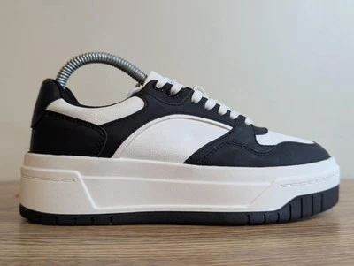 Zapatillas deportivas Zara para mujer blancas/negras de cuero con plataforma talla 6 Foto 1 de 4