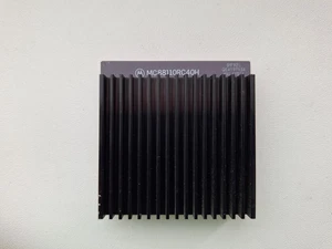 Motorola MC88110RC40H 01F92L 88110 very rare RISC vintage CPU GOLD damaged - Picture 1 of 2
