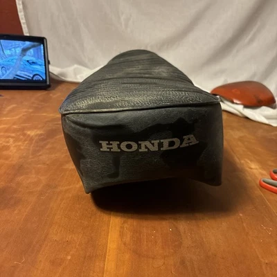 Honda CL350K5 1973 asiento 77200-456-670A Foto 1 de 4