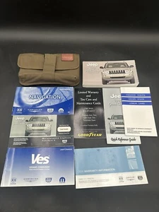 2005 Jeep Grand Cherokee Owners Manual With Case OEM - Picture 1 of 8