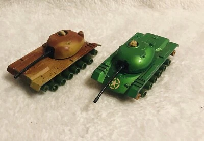 Matchbox Battle Kings Military Army Diecast Metal Armored DIV Tanks x2 - Image 1 of 4