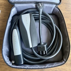 2020 - 2024 Tesla model Y 3 charger Gen 2 Mobile Connector charging cable bundle - Picture 1 of 8