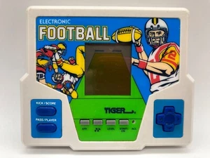 Vintage Electronic American Football TIGER Electronic Game Handheld 1987 WORKING - Picture 1 of 10