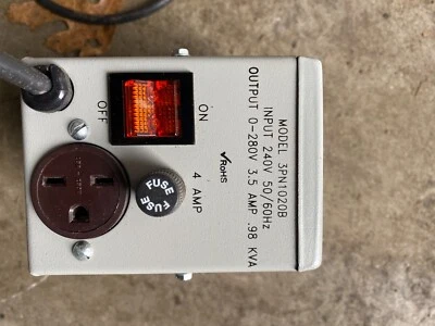 STACO ENERGY PRODUCTS CO. 3PN1020B VARIABLE AUTOTRANSFORMER 3.5 AMP  - Image 1 of 4