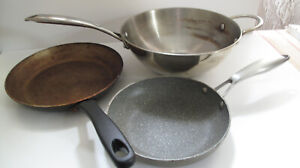 Three Kitchen Cookware Pre-owned Pots and pans