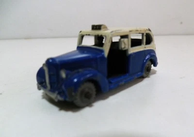 DUBLO DINKY TOYS Austin Taxi # 067 - Image 1 of 3
