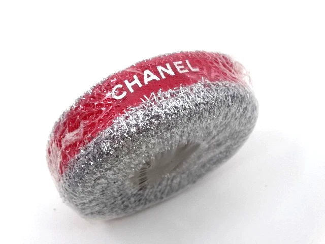 Full Sealed Roll of CHANEL 2016 Hot Pink & Silver Ribbon, 50 Metere, 55 Yards - Image 1 of 2