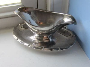 INTERNATIONAL SILVER Early American Silverplate GRAVY/SOCE BOAT  - Bild 1 von 3