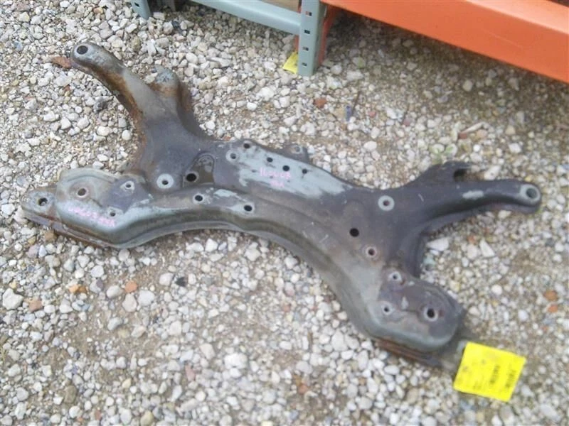 2003-2007 Toyota Corolla Celica Front Crossmember Subframe Engine Cradle Oem - Imagem 1 de 1