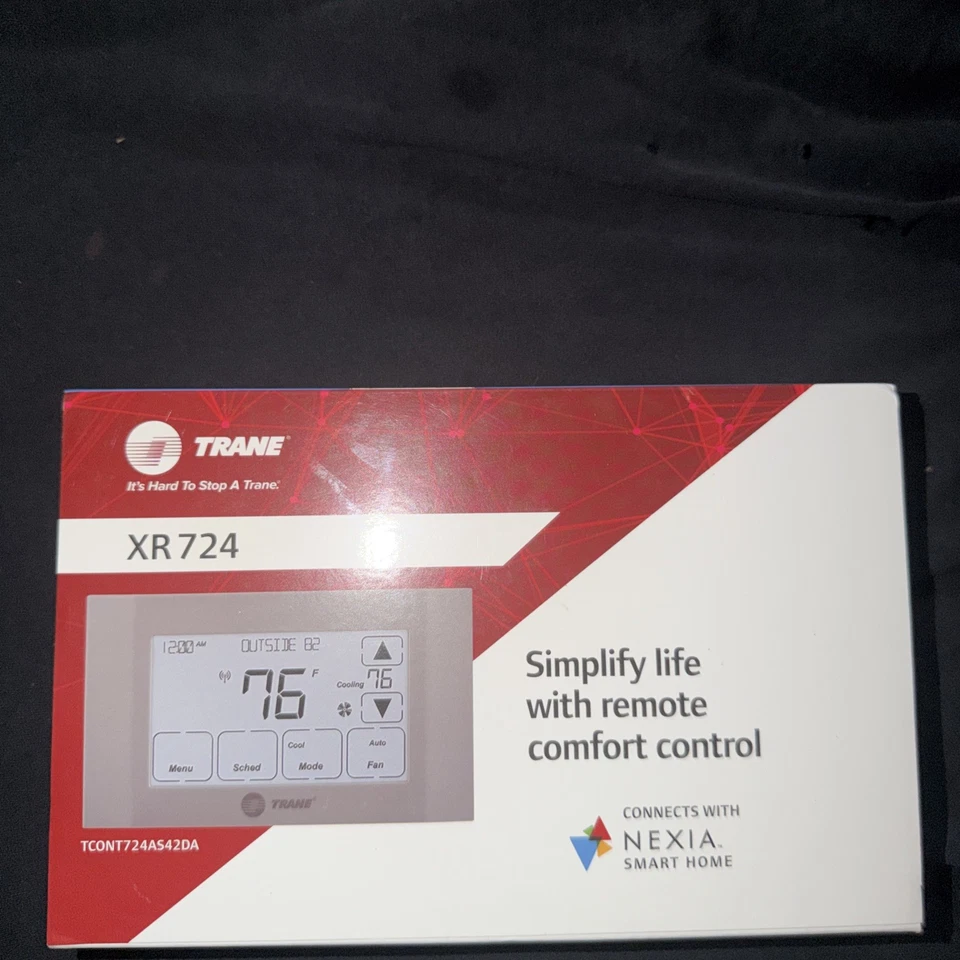 Trane TCONT724AS42DA Touchscreen Comfort Control Thermostat XR724 - Image 1 of 1