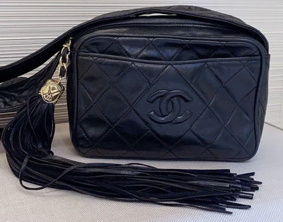 Bolsa de ombro Chanel com franja de diamante ouro preto usada feminina designer clássica - Imagem 1 de 4
