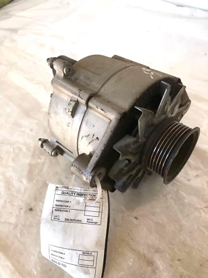 Conjunto de alternador de motor Chrysler Lebaron 1991 convertible 3,0 L 1331515 Foto 1 de 4