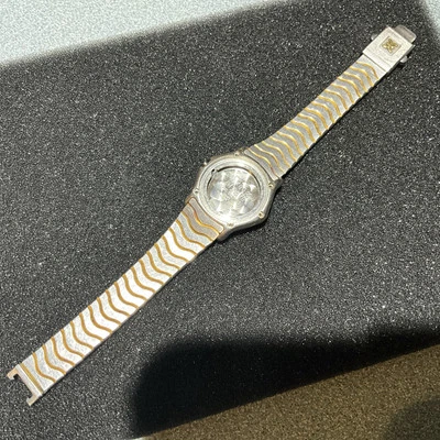 MULHERES Ebel 24 quilates galvanizado ouro e aço clássico estojo de onda e pulseira - Imagem 1 de 4