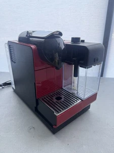 Nespresso EN520R Lattissima Latte Cappuccino Espresso Delonghi Coffee Machine - Picture 1 of 9