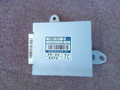 Mitsubishi Minicab Van DS17V R2 Automatic Transmission 38880-50T0 64P0 [AS IS] - Image 1 of 4