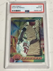 1993-94 Topps Finest - #208 Scottie Pippen PSA 8 - NM-MT - Chicago Bulls - Foto 1 di 2