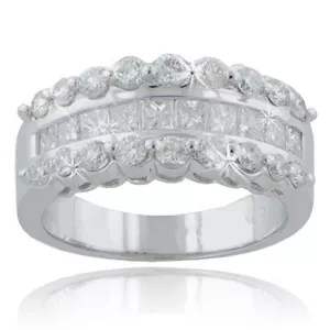 2.00 ct TW Ladies Round and Princess Cut Diamond Anniversay Band - Picture 1 of 3