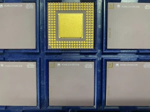 Procesador dorado vintage Apple Macintosh AMIGA Motorola XC68LC040RC33B 02E23G - Imagen 1 de 2
