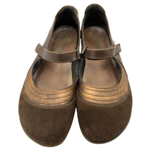 Naot Kirei Suede Copper Brown Mary Jane Loafer Shoes 39 US 8-8.5 Metallic