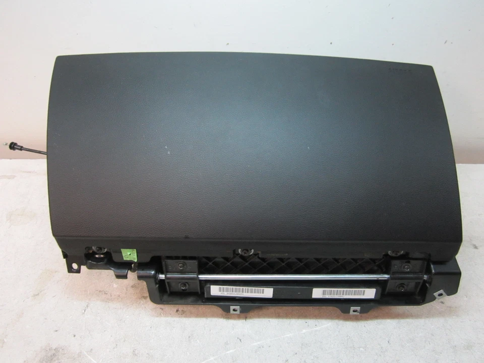 nn802267 BMW 745i 745Li 2002 2003 2004 2005 RH Passenger Knee Glove Box storage - Изображение 1 из 4