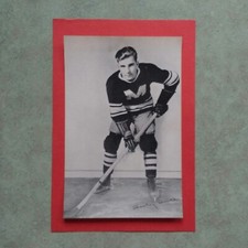 VINTAGE 1934-43 MONTREAL MAROONS HOOLEY SMITH BEE HIVE PHOTO CARD