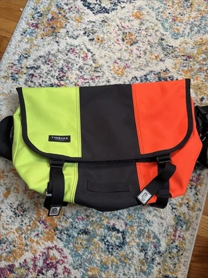 Bolso Mensajero Clásico Timbuk2 - Naranja/Amarillo/Negro - 3 Paneles - Mediano Foto 1 de 4