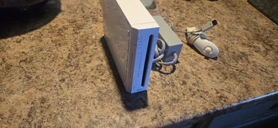 Nintendo Wii - Image 1 of 4